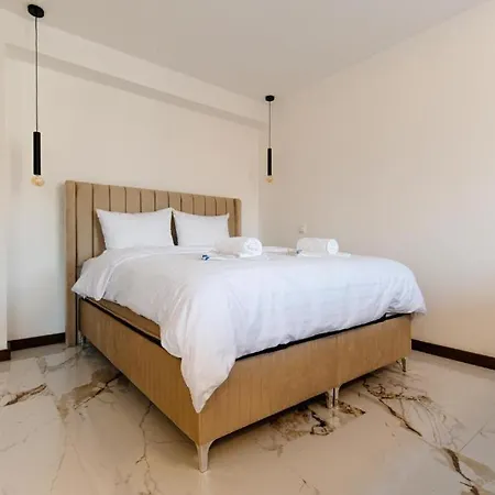 102 Apartman